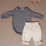 Look calças baunilha c/ body bolo côco