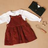 Look Saia Cacau c/ camisa e casaco