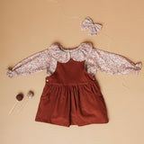 Look Saia Cacau c/ camisa canela