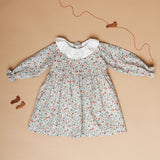 Look 3 peças Vestido Pistacho c/casaco verde e laço