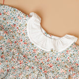 Look 3 peças Vestido Pistacho c/casaco verde e laço