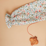 Look 3 peças Vestido Pistacho c/casaco verde e laço