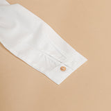 Look 3 peças Jardineiras Cacau c/camisa e casaco