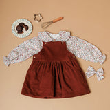 Look Saia Cacau c/ camisa Tarte de Amêndoa