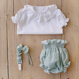 Look T.Fraldas verde água c/ camisa ajour e prende chuchas