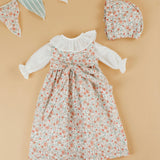 Look Cueiro Flores com camisa e touca