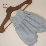 Fofo c/perna Pintinhas Cinza